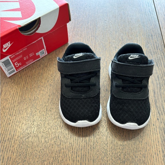 NIKE TANJUN (TDV) SIZE 5c - Picture 5 of 6